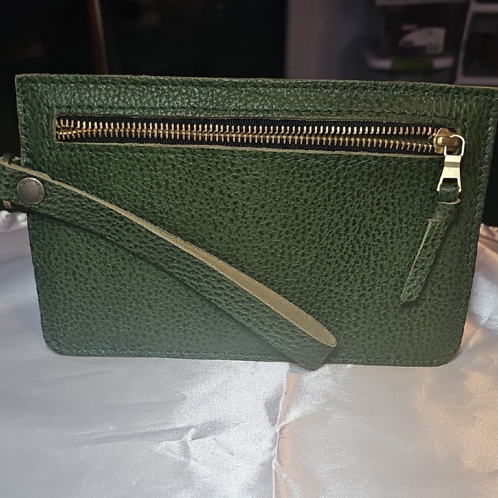Green Leather Wristlet